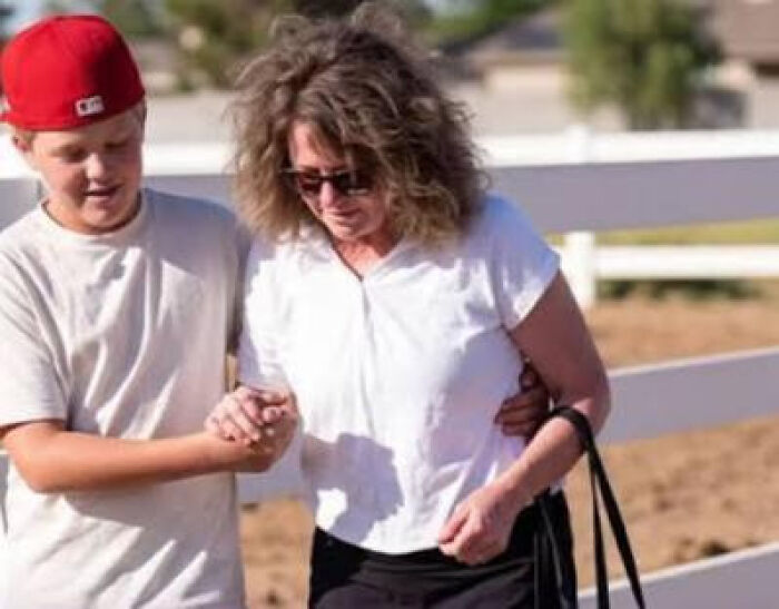 58 Simple Acts Of Kindness That Show How One Small Gesture Can Change Someone’s Life 58 Simple Acts Of Kindness That Show How One Small Gesture Can Change Someone’s Life