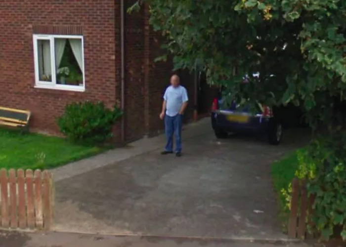 6 Times Google Maps Accidentally Exposed People’s Secrets, From A Cheating Wife To A Very Unfortunate Backyard Moment