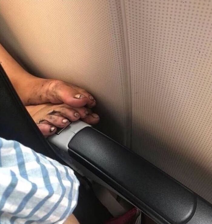 54 Plane Passengers Who Made A Few Hours In The Air Feel Like A Life Sentence 54 Plane Passengers Who Made A Few Hours In The Air Feel Like A Life Sentence
