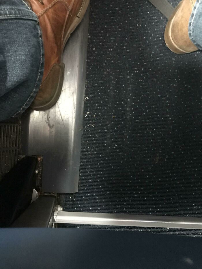 54 Plane Passengers Who Made A Few Hours In The Air Feel Like A Life Sentence 54 Plane Passengers Who Made A Few Hours In The Air Feel Like A Life Sentence