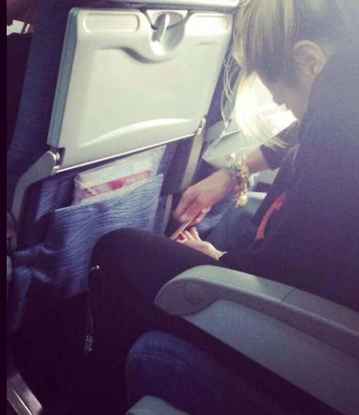 54 Plane Passengers Who Made A Few Hours In The Air Feel Like A Life Sentence 54 Plane Passengers Who Made A Few Hours In The Air Feel Like A Life Sentence