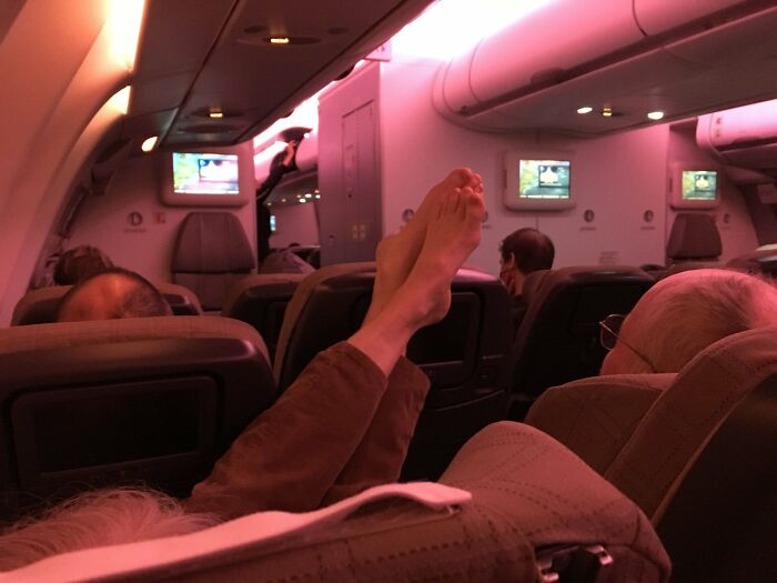 54 Plane Passengers Who Made A Few Hours In The Air Feel Like A Life Sentence 54 Plane Passengers Who Made A Few Hours In The Air Feel Like A Life Sentence
