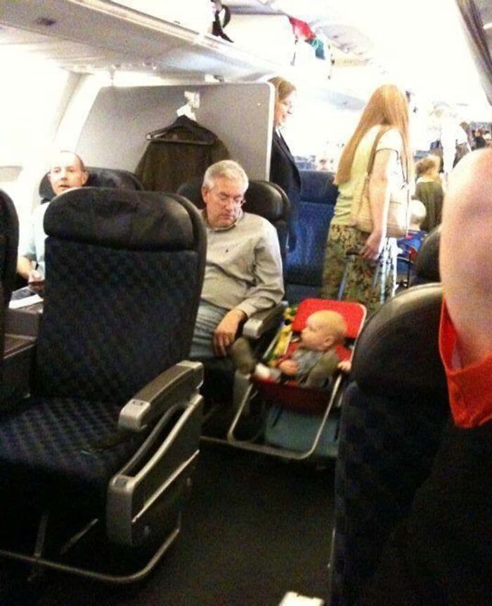 54 Plane Passengers Who Made A Few Hours In The Air Feel Like A Life Sentence 54 Plane Passengers Who Made A Few Hours In The Air Feel Like A Life Sentence