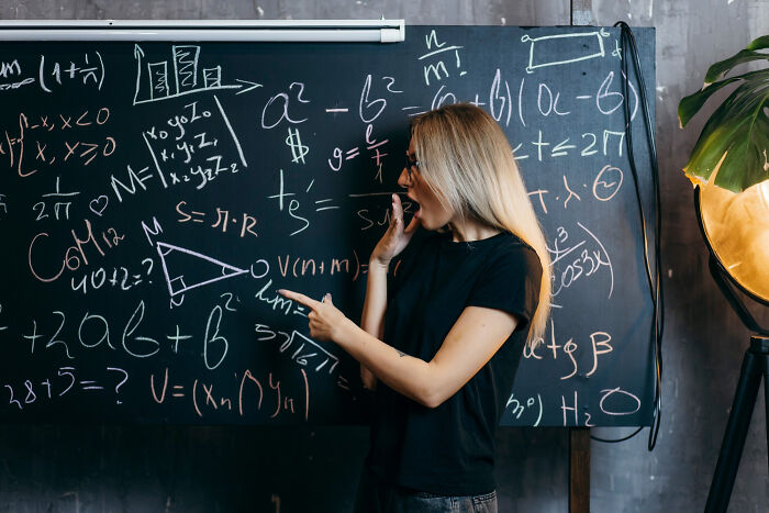 74 Mind-Bending Paradoxes That Might Leave You Scratching Your Brain In Confusion