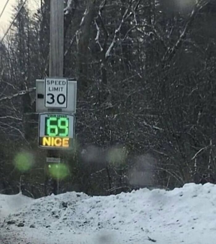 89 Pics That Might Make You Stop Scrolling Just To Figure Out What&rsquo;s Going On