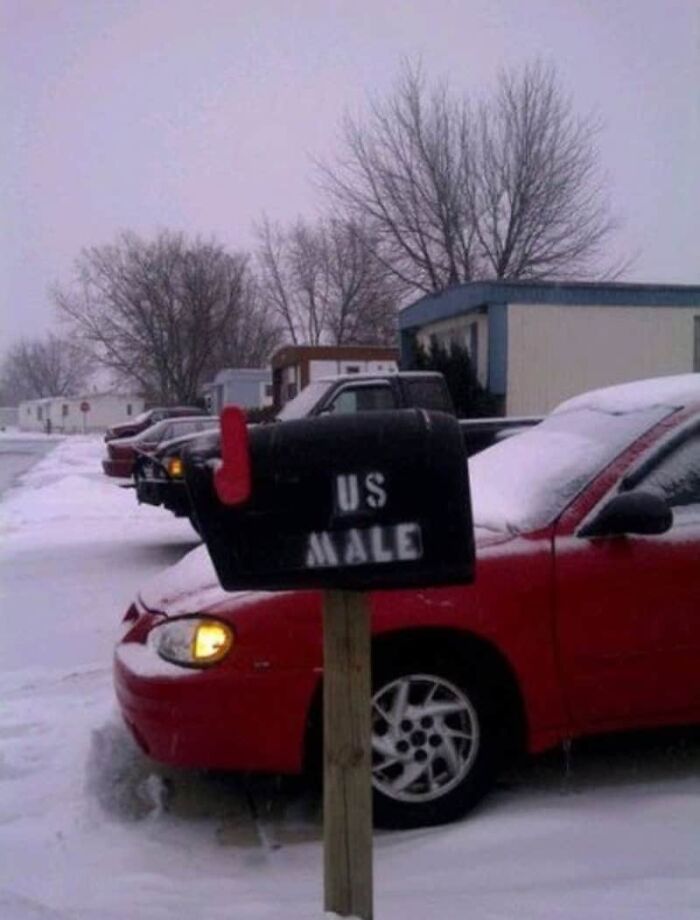 89 Pics That Might Make You Stop Scrolling Just To Figure Out What&rsquo;s Going On