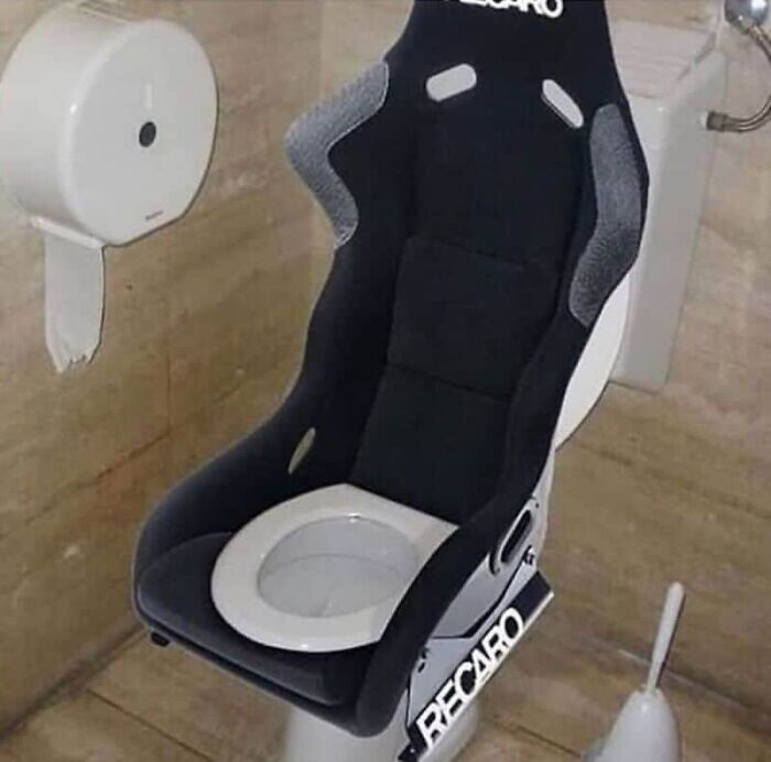 89 Pics That Might Make You Stop Scrolling Just To Figure Out What&rsquo;s Going On