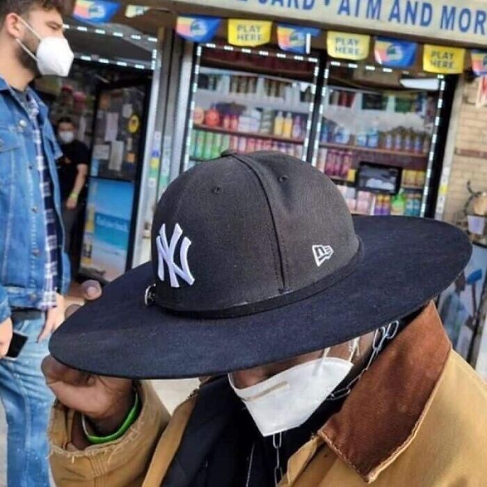 89 Pics That Might Make You Stop Scrolling Just To Figure Out What&rsquo;s Going On