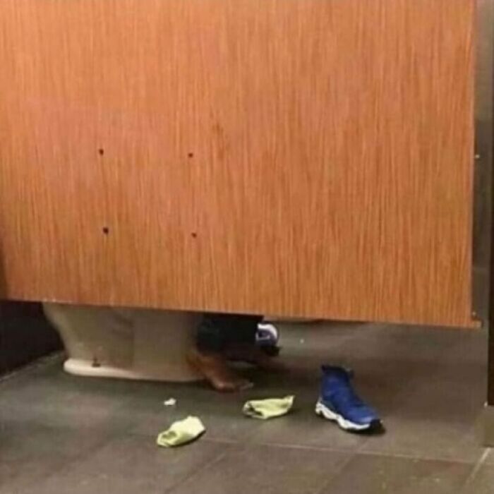89 Pics That Might Make You Stop Scrolling Just To Figure Out What&rsquo;s Going On