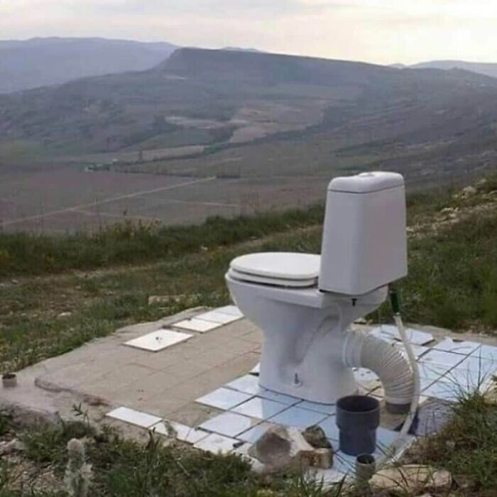 89 Pics That Might Make You Stop Scrolling Just To Figure Out What&rsquo;s Going On
