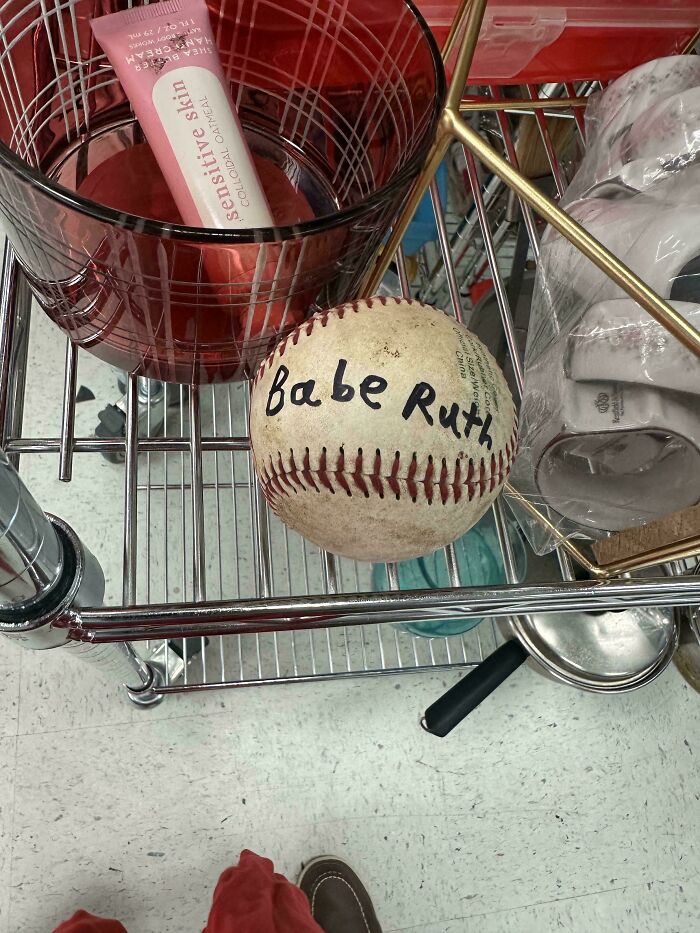 70 Thrift Store Hauls That People Are Incredibly Proud Of After Spending Such A Long Time Searching