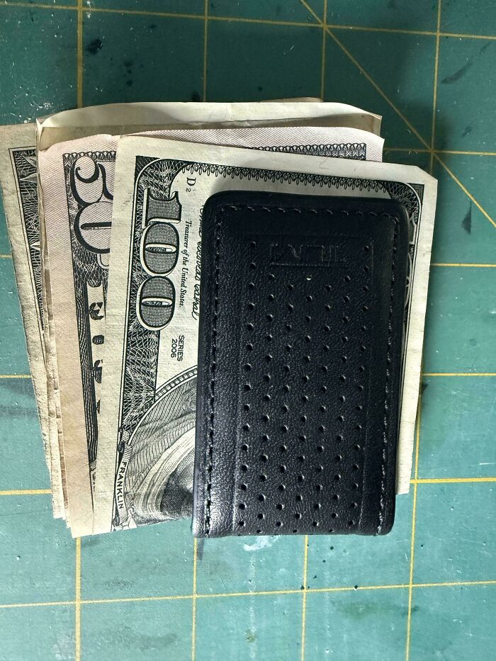 70 Thrift Store Hauls That People Are Incredibly Proud Of After Spending Such A Long Time Searching