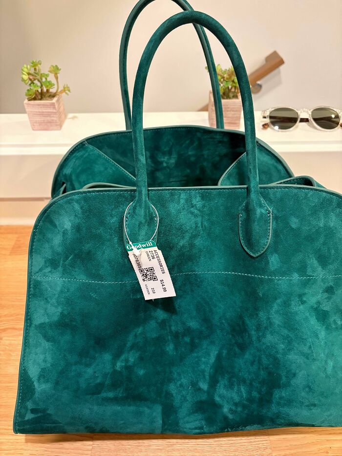 70 Thrift Store Hauls That People Are Incredibly Proud Of After Spending Such A Long Time Searching