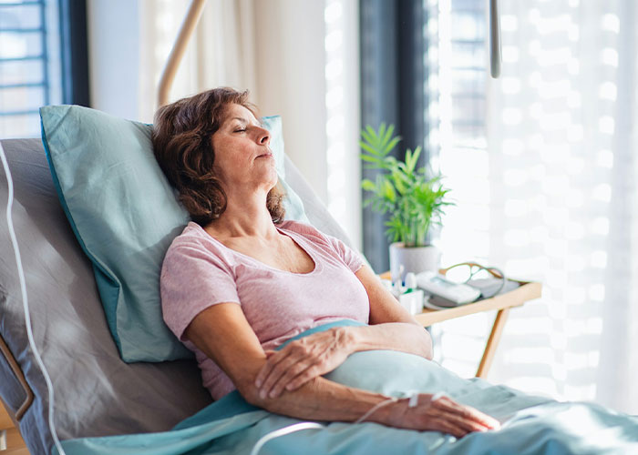 Wife Wants To Come Before Hubby’s Sick Mom, Her Ultimatum Makes Him Question The Entire Marriage Wife Wants To Come Before Hubby’s Sick Mom, Her Ultimatum Makes Him Question The Entire Marriage