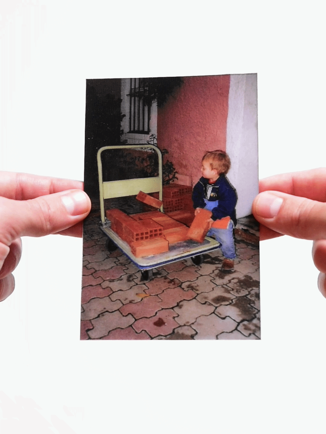 After Losing His Father, This Photographer Spent 6 Months Recreating Family Photos Without Him (20 Pics) After Losing His Father, This Photographer Spent 6 Months Recreating Family Photos Without Him (20 Pics)