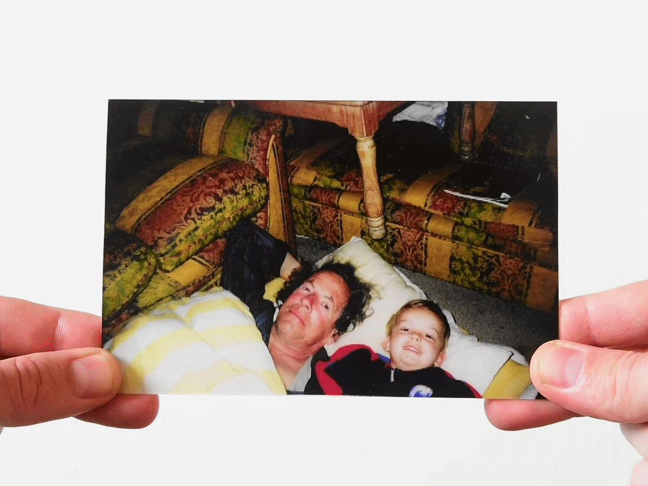 After Losing His Father, This Photographer Spent 6 Months Recreating Family Photos Without Him (20 Pics) After Losing His Father, This Photographer Spent 6 Months Recreating Family Photos Without Him (20 Pics)