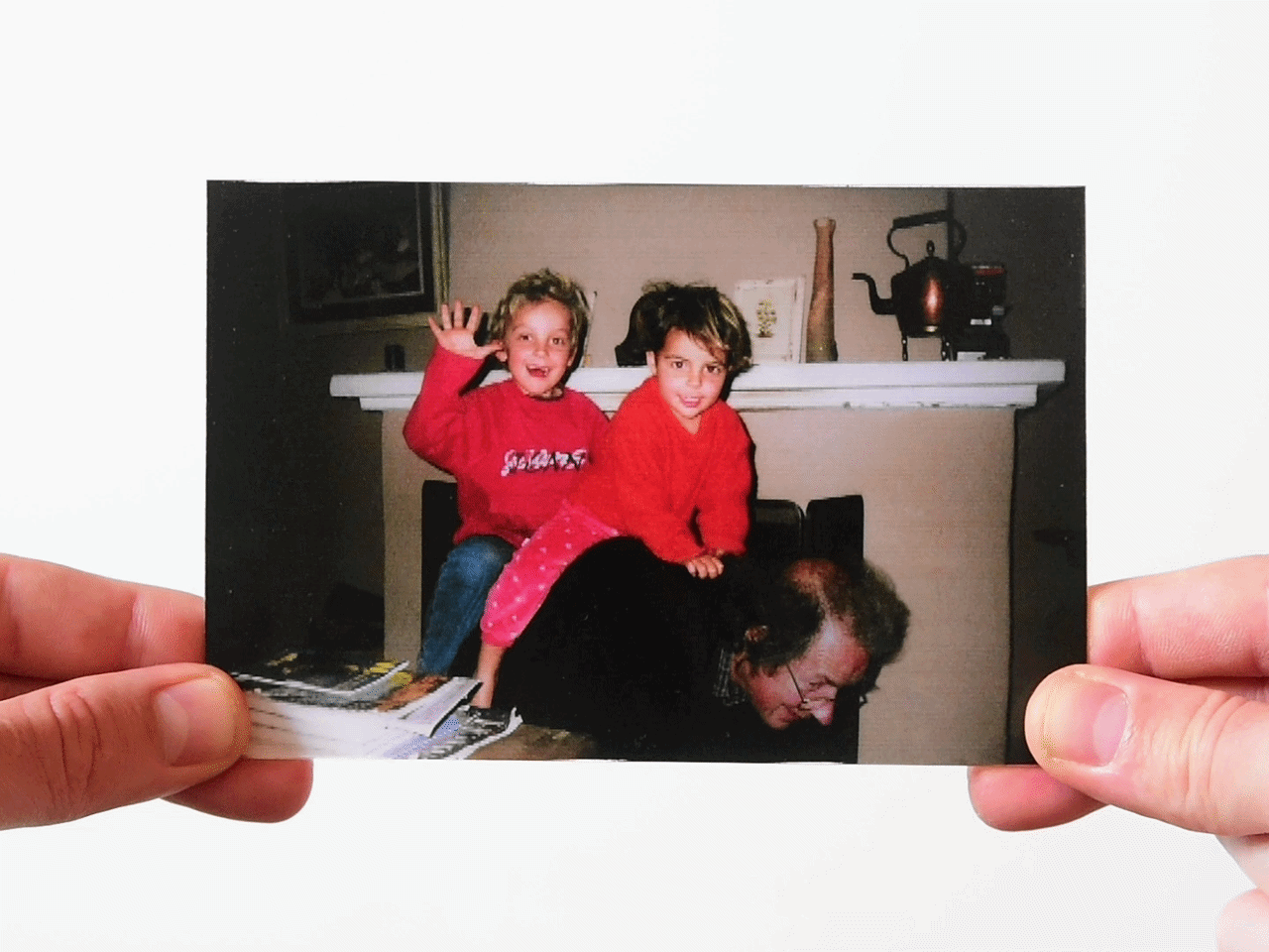 After Losing His Father, This Photographer Spent 6 Months Recreating Family Photos Without Him (20 Pics) After Losing His Father, This Photographer Spent 6 Months Recreating Family Photos Without Him (20 Pics)