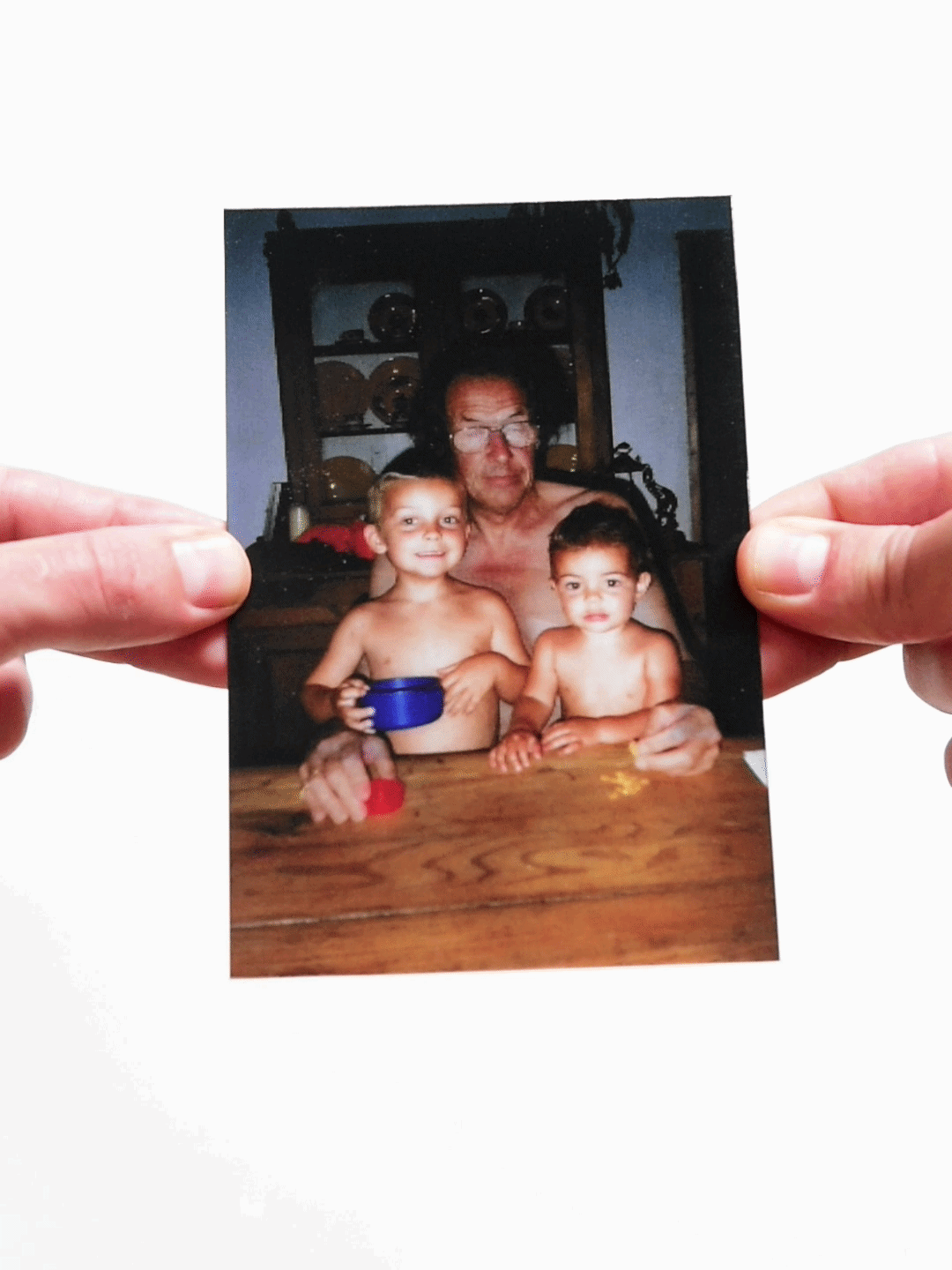 After Losing His Father, This Photographer Spent 6 Months Recreating Family Photos Without Him (20 Pics) After Losing His Father, This Photographer Spent 6 Months Recreating Family Photos Without Him (20 Pics)