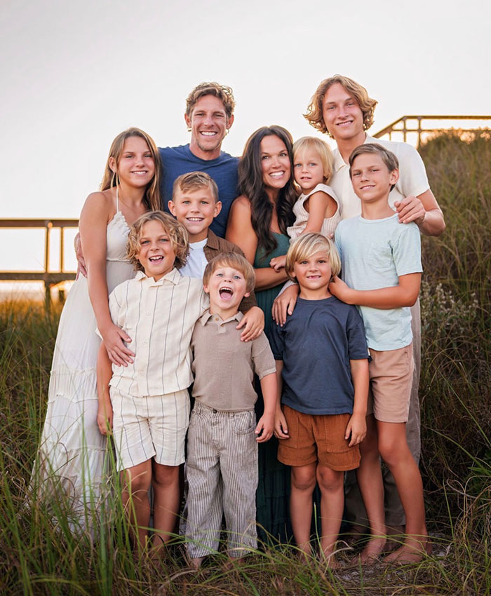 ‘American Family Road Trip’ Parents Face Renewed Scrutiny After A Disturbing Video Of Dad And Son Emerges: “So Tragic” ‘American Family Road Trip’ Parents Face Renewed Scrutiny After A Disturbing Video Of Dad And Son Emerges: “So Tragic”