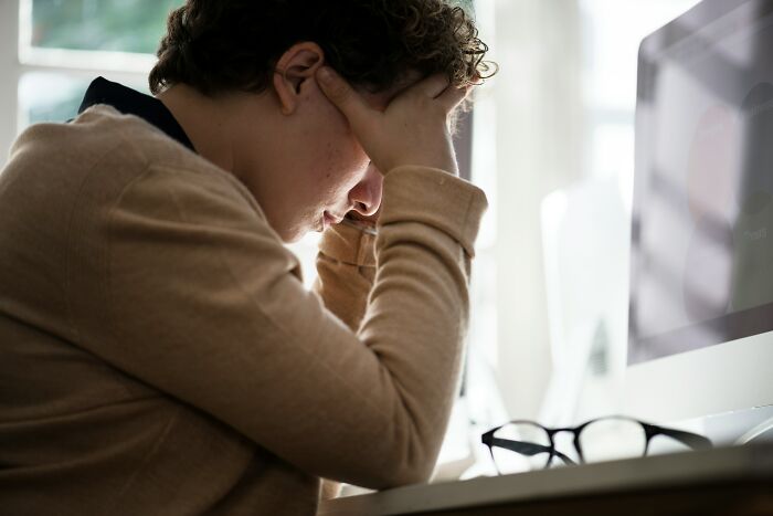 “Since AI Blew Up, My Job Became Defunct”: 54 Unemployed People Expose How Bad The Job Market Is