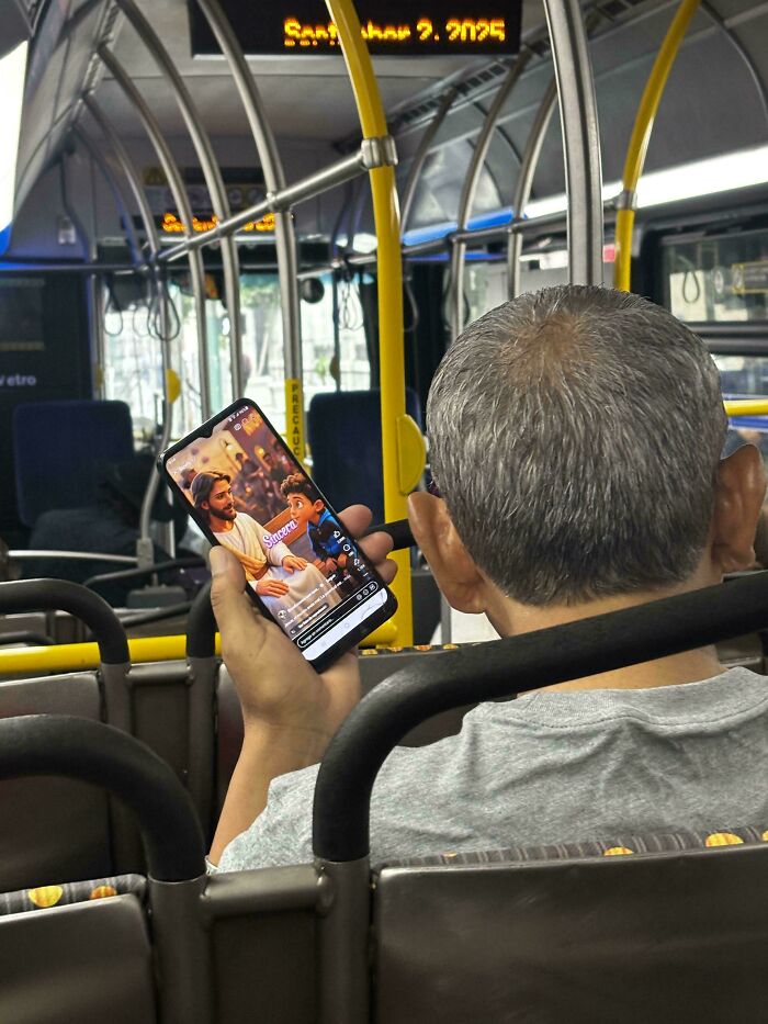 74 Examples Of Completely Wild Public Transport Interactions That Might Make You Buy A Car 74 Examples Of Completely Wild Public Transport Interactions That Might Make You Buy A Car