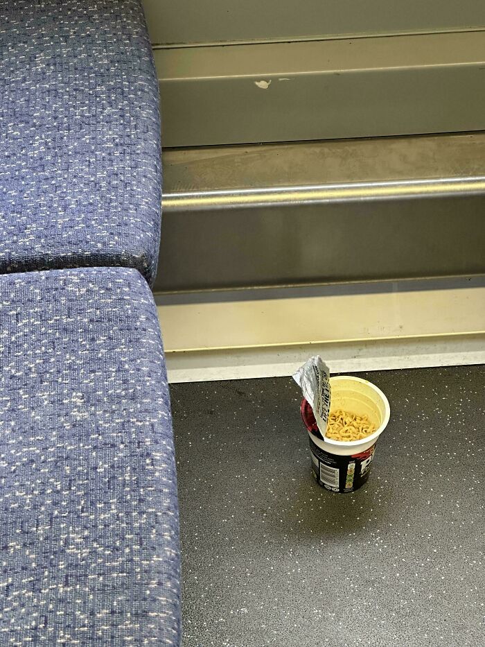 74 Examples Of Completely Wild Public Transport Interactions That Might Make You Buy A Car 74 Examples Of Completely Wild Public Transport Interactions That Might Make You Buy A Car