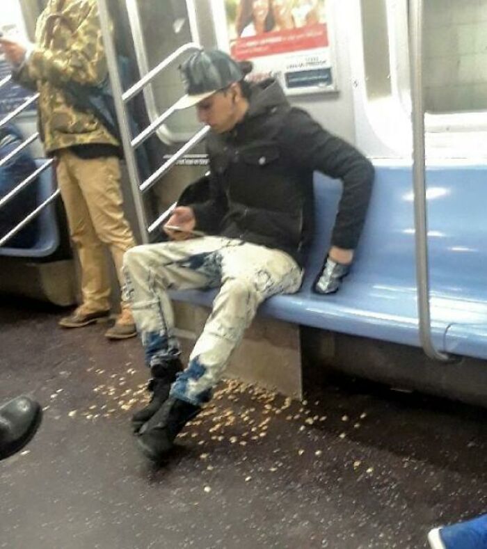 74 Examples Of Completely Wild Public Transport Interactions That Might Make You Buy A Car 74 Examples Of Completely Wild Public Transport Interactions That Might Make You Buy A Car
