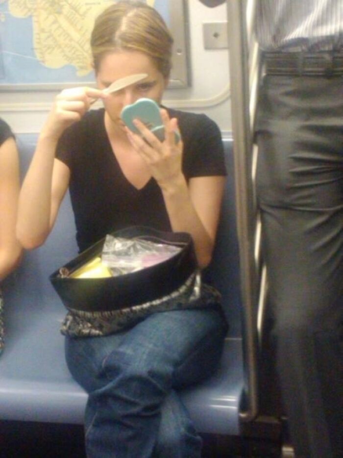 74 Examples Of Completely Wild Public Transport Interactions That Might Make You Buy A Car 74 Examples Of Completely Wild Public Transport Interactions That Might Make You Buy A Car