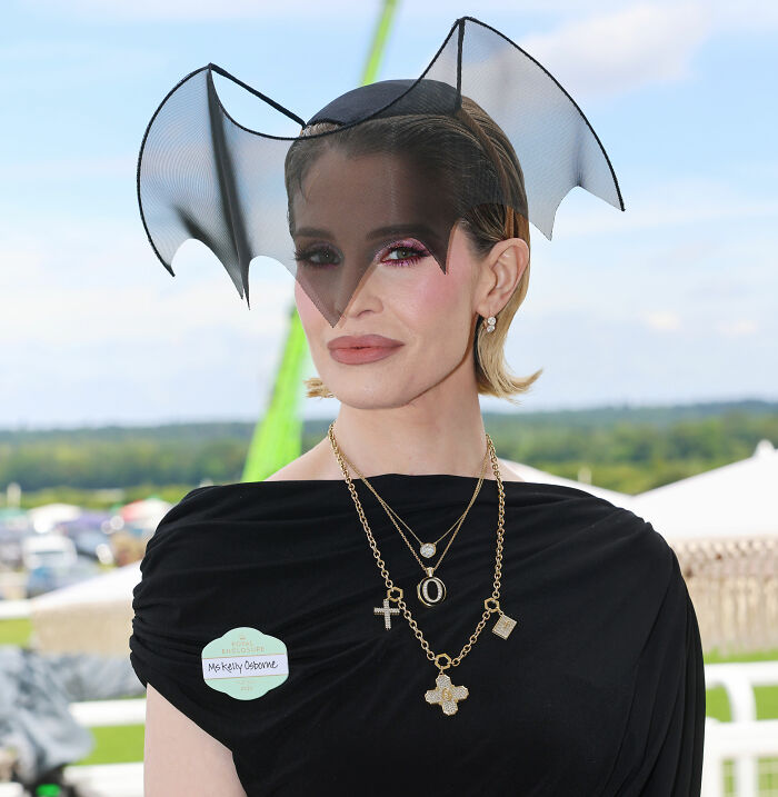 Kelly Osbourne Hit With Backlash Over Adult Platform Catwalk Appearance Honoring Her Late Father Kelly Osbourne Hit With Backlash Over Adult Platform Catwalk Appearance Honoring Her Late Father