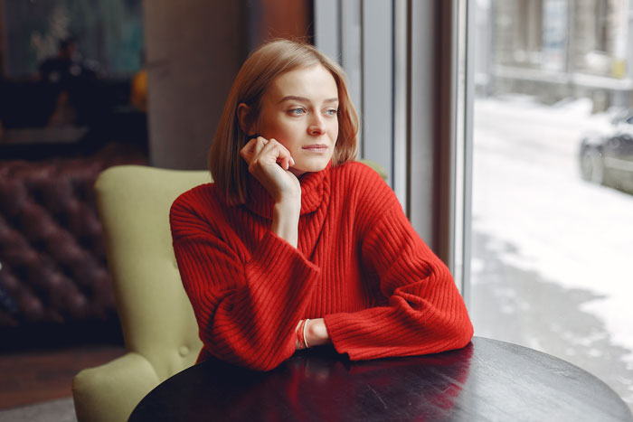 Woman Doesn’t Want To Play “Big Happy Family,” Demands Inheritance Be Divided Woman Doesn’t Want To Play “Big Happy Family,” Demands Inheritance Be Divided