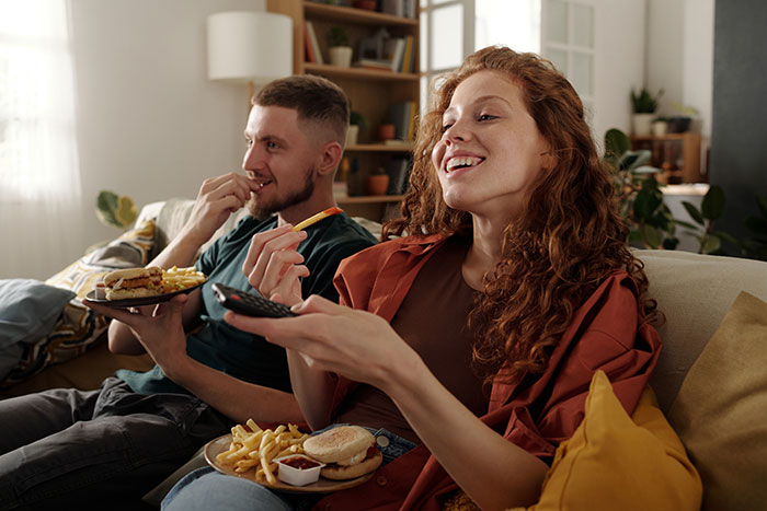 Family Finds Out What Family And Friends Are Saying Behind Their Backs, Shuts Down Their Free B&B Family Finds Out What Family And Friends Are Saying Behind Their Backs, Shuts Down Their Free B&B