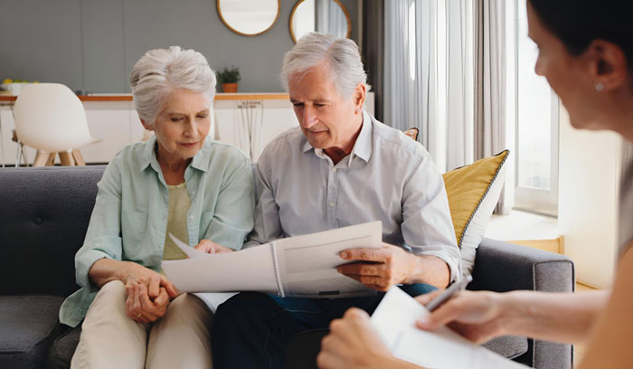 Millennial Daughter Starts Controlling Parents&rsquo; Spending So She Can Have A Larger Inheritance