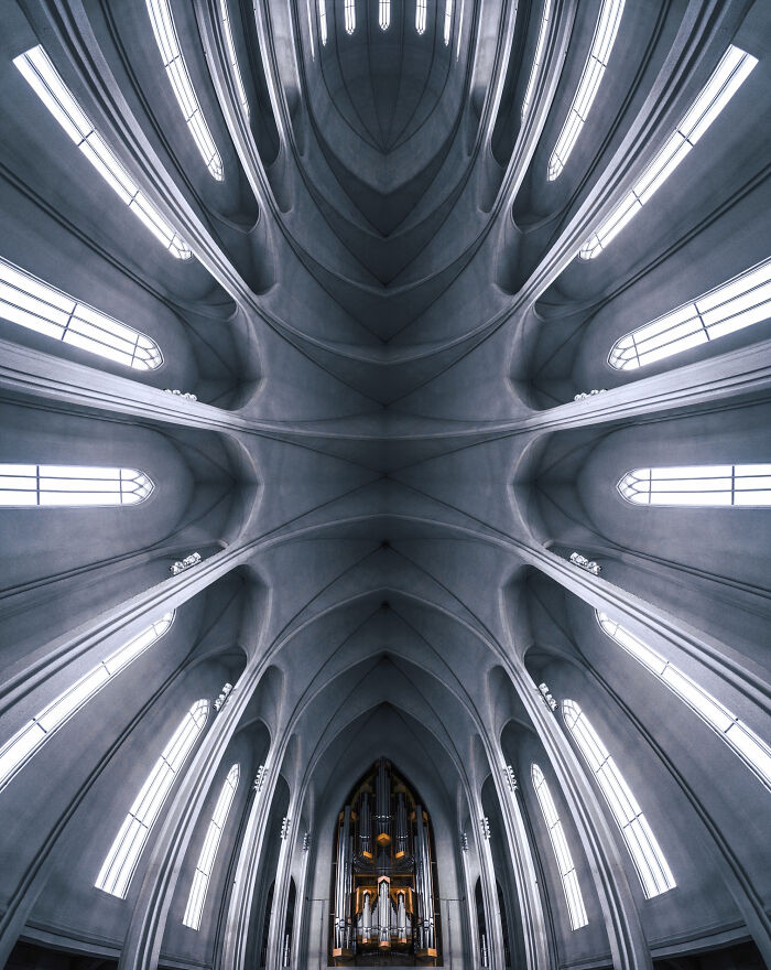 48 Symmetrical Architecture Shots By Photographer Max Vassiades