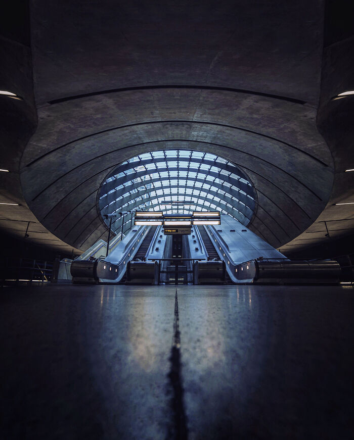 48 Symmetrical Architecture Shots By Photographer Max Vassiades