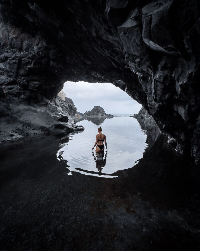 48 Symmetrical Architecture Shots By Photographer Max Vassiades