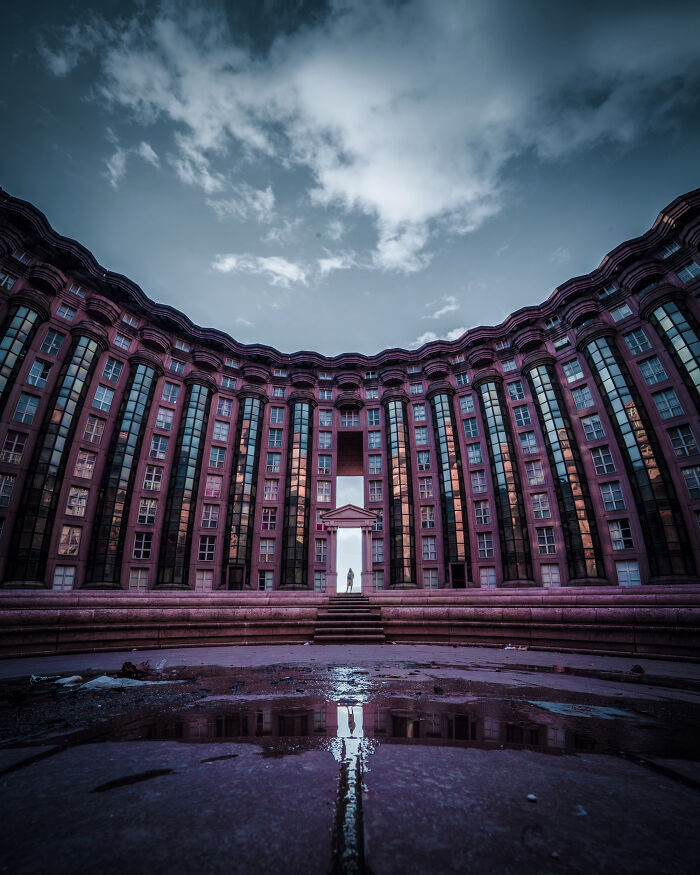 48 Symmetrical Architecture Shots By Photographer Max Vassiades