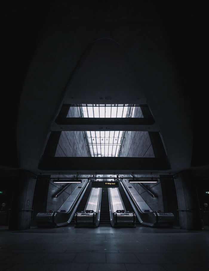 48 Symmetrical Architecture Shots By Photographer Max Vassiades