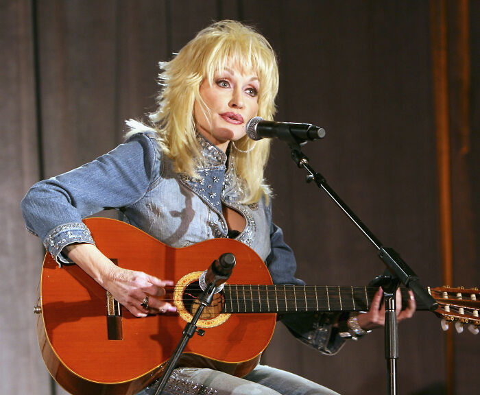 Dolly Parton’s Nephew, Who Announced Her Passing To The World, Left “Dismayed” After Being Fired Dolly Parton’s Nephew, Who Announced Her Passing To The World, Left “Dismayed” After Being Fired