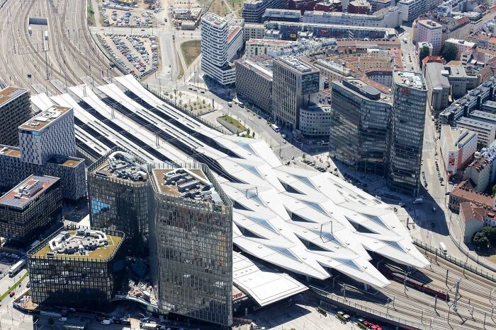 62 Fantastic Examples Of Some Of The World’s Best Infrastructure (New Pics) 62 Fantastic Examples Of Some Of The World’s Best Infrastructure (New Pics)