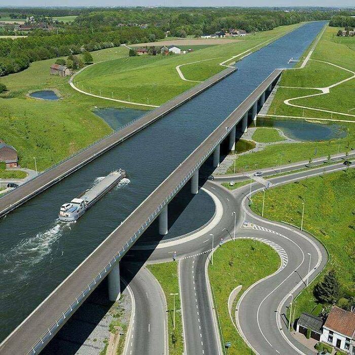 62 Fantastic Examples Of Some Of The World’s Best Infrastructure (New Pics) 62 Fantastic Examples Of Some Of The World’s Best Infrastructure (New Pics)