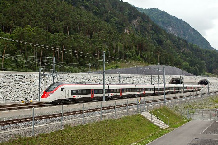 62 Fantastic Examples Of Some Of The World’s Best Infrastructure (New Pics) 62 Fantastic Examples Of Some Of The World’s Best Infrastructure (New Pics)