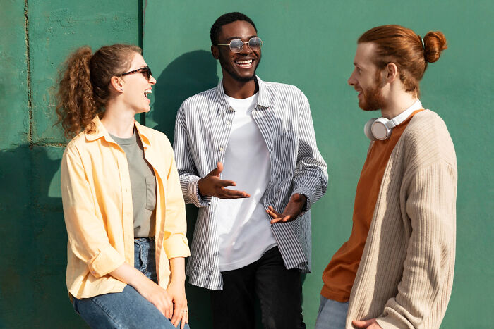 Professionals Who “Read” People For A Living Reveal 60 Behaviors That Tell Them Everything They Need To Know Professionals Who “Read” People For A Living Reveal 60 Behaviors That Tell Them Everything They Need To Know