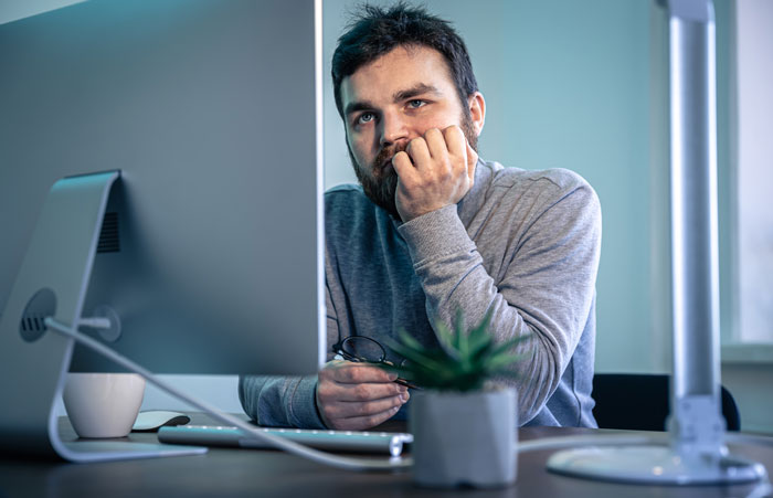 People Are Infuriated By This Boss Who Isn’t Even Aware He’s Discriminating Against A Childless Employee People Are Infuriated By This Boss Who Isn’t Even Aware He’s Discriminating Against A Childless Employee