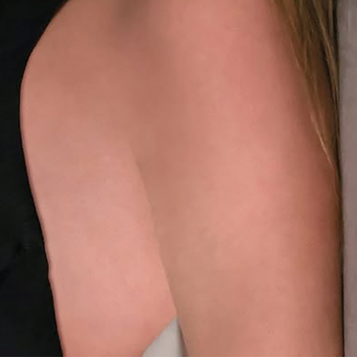 Taylor Swift Slammed After Netizens Spot A Bizarre Detail In Her Latest Photo Announcing Big News