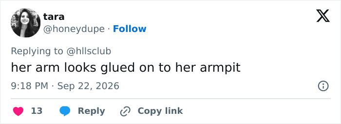 Taylor Swift Slammed After Netizens Spot A Bizarre Detail In Her Latest Photo Announcing Big News
