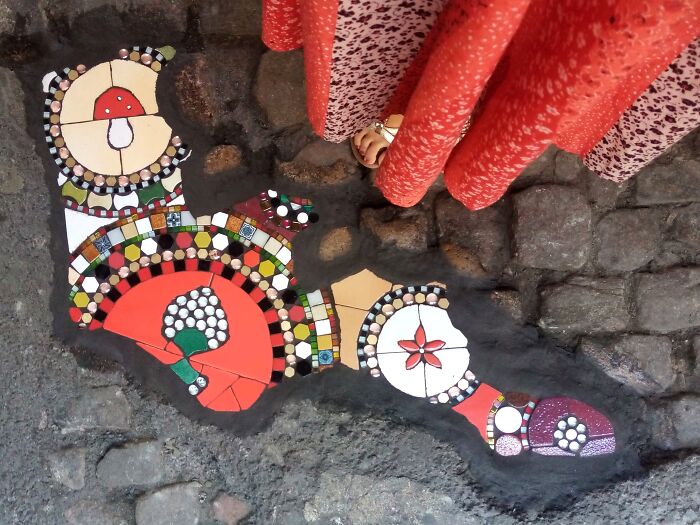 35 Damaged Sidewalks Transformed Into Captivating Art By Dijon-Based Artist 35 Damaged Sidewalks Transformed Into Captivating Art By Dijon-Based Artist