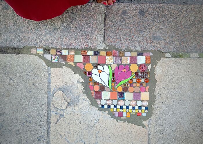 35 Damaged Sidewalks Transformed Into Captivating Art By Dijon-Based Artist 35 Damaged Sidewalks Transformed Into Captivating Art By Dijon-Based Artist