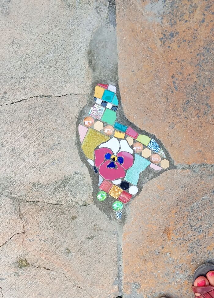 35 Damaged Sidewalks Transformed Into Captivating Art By Dijon-Based Artist 35 Damaged Sidewalks Transformed Into Captivating Art By Dijon-Based Artist