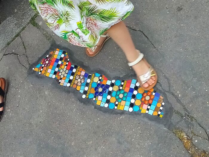 35 Damaged Sidewalks Transformed Into Captivating Art By Dijon-Based Artist 35 Damaged Sidewalks Transformed Into Captivating Art By Dijon-Based Artist