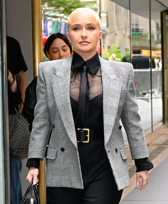 Hayden Panettiere’s Case Takes A Disturbing Turn As New Details Emerge About The Weeks Before Her Tragic Passing Hayden Panettiere’s Case Takes A Disturbing Turn As New Details Emerge About The Weeks Before Her Tragic Passing